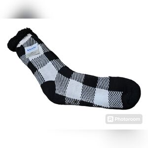 New With Tags Mens Size 10-13 Grippy Slipper Sock Black & White Checked Pattern